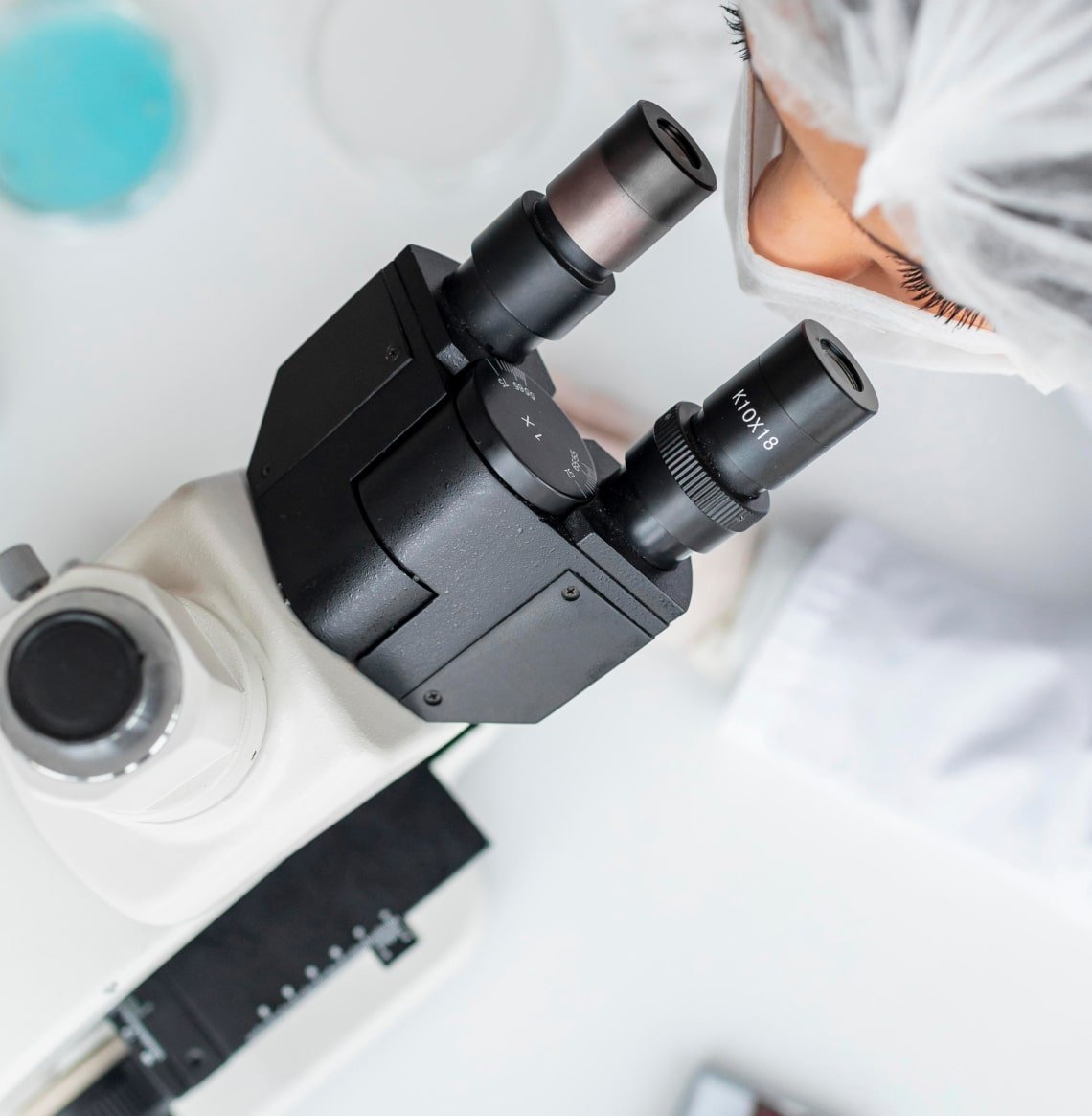 close-up-scientist-ens 1-min